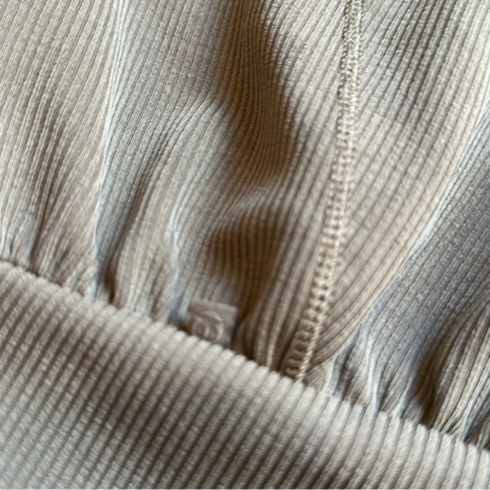 Lululemon Ribbed Softstreme Cropped Jacket size 2 - Picture 8 of 9